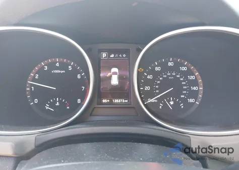 2017 Hyundai Santa Fe Sport 2.4L z USA, uszkodzony, nr VIN 5NMZU3LB2HH008154